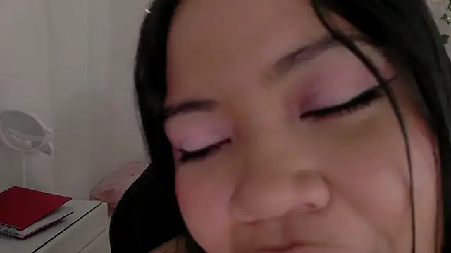 Juicy_elenxx live sex cam