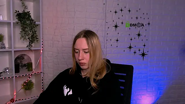 molly_lesser's cam snapshot