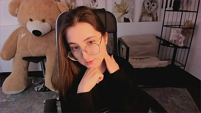 VirtuallVoyant live sex cam