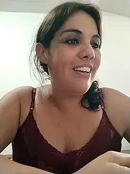 Bellapotencia1985 live sex cam