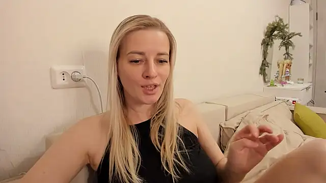 Princessa_ya's cam snapshot