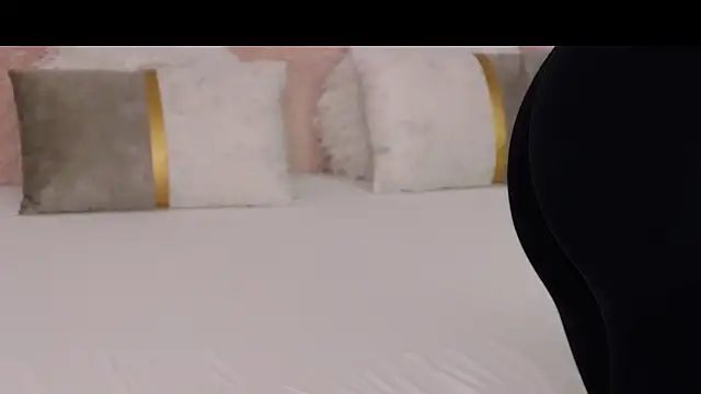 Little__Iris's cam snapshot