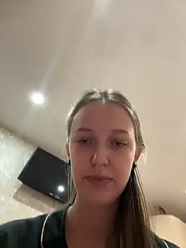 ElliRose live sex cam