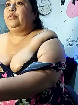 curvy_diva_'s cam snapshot