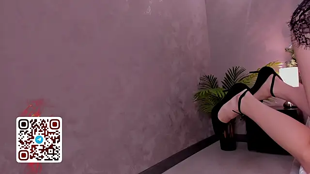 Daria_J live sex cam