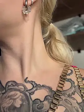 TeaseKitten- live sex cam