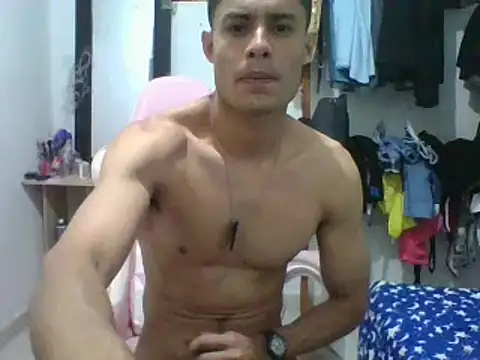 Alejosweets live sex cam