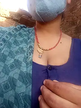 Lattika-Bhabhi live sex cam