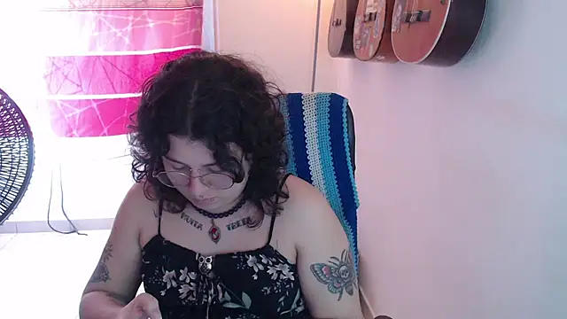 Smoke_trip_Alicia live sex cam