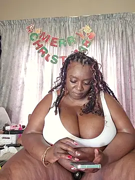 ThickianaRider live sex cam