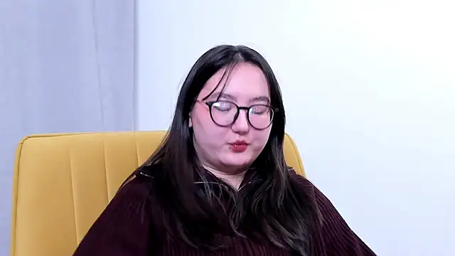 AdahChism's cam snapshot