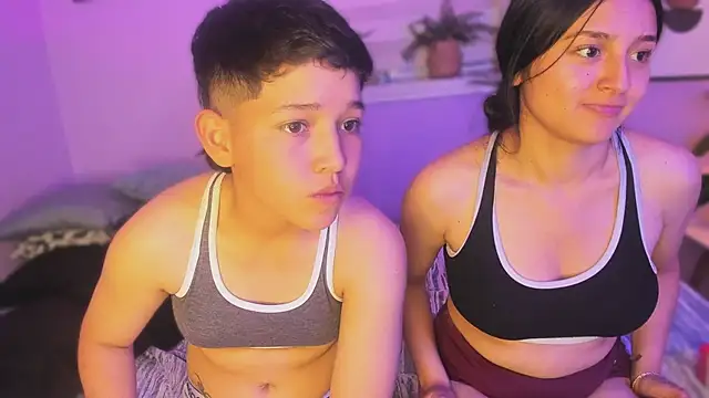 Auroraaa_527's cam snapshot