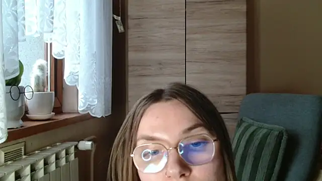 LooveELLYx live sex cam