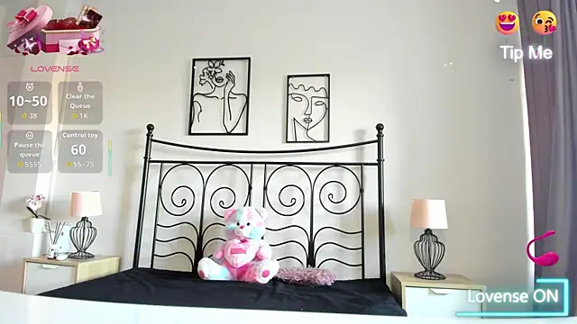 LollaVibes's cam snapshot