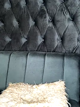 Nicole_Liam_'s cam snapshot