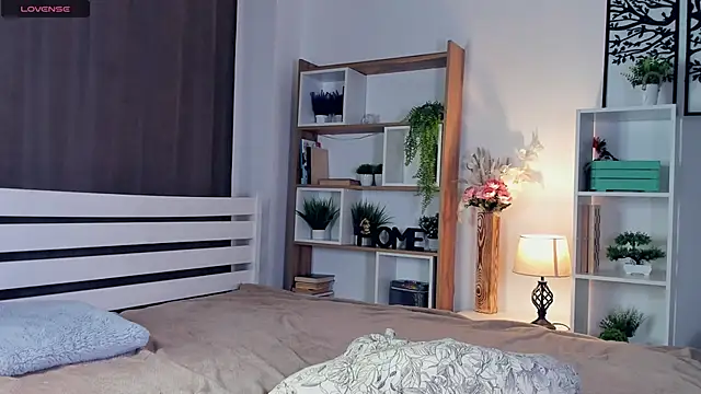 FunnyyMonkeyy live sex cam