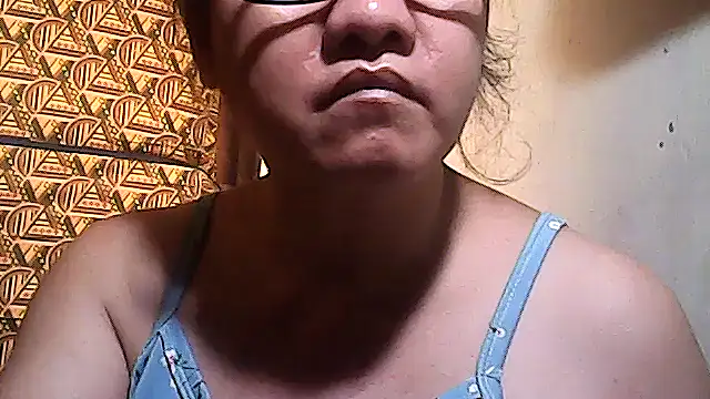 sweetsosie18 live sex cam