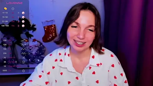 KindHazelHere_'s cam snapshot