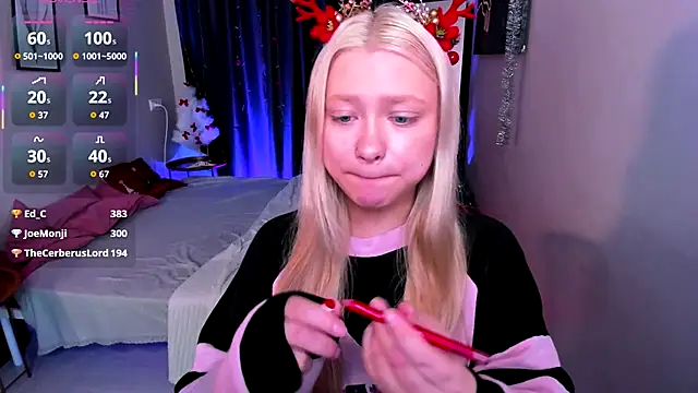 Millie_Vanillies's cam snapshot