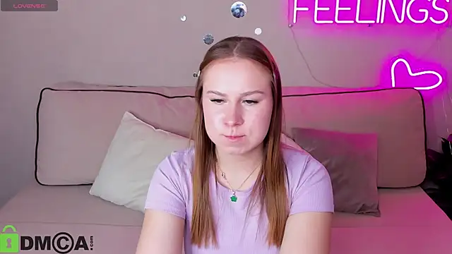 Betty_Rosy's cam snapshot