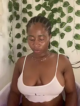 MISSMAYMADMYDAY's cam snapshot