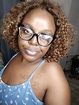 CHERRYYUMMY live sex cam