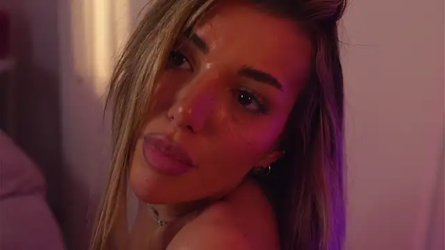 ClaraHazel's cam snapshot