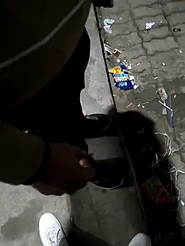 Outdoor_backup live sex cam