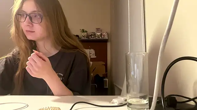 Callmeee_star live sex cam