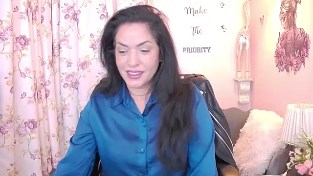 MyLovOne live sex cam