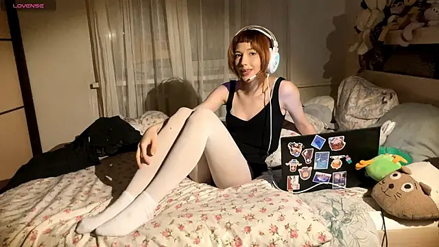 AliceInYourWonders live sex cam