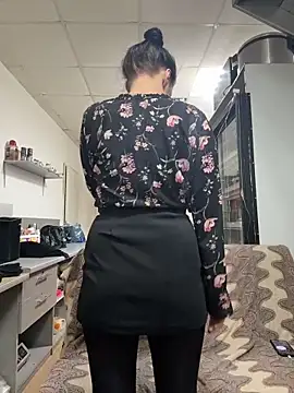 VaryaRose live sex cam