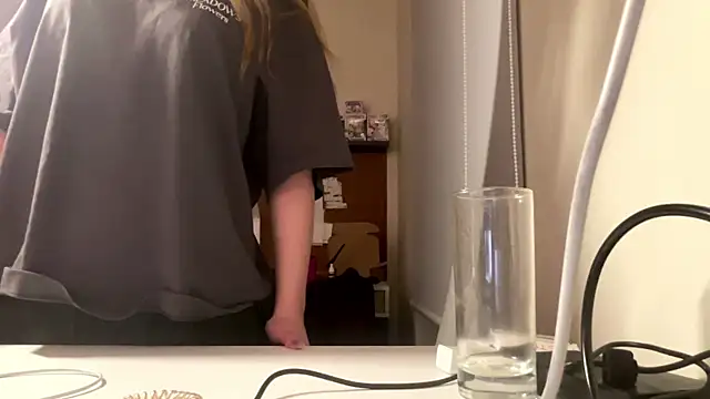 Callmeee_star's cam snapshot