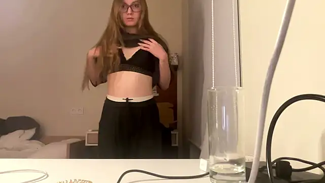 Callmeee_star's cam snapshot