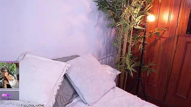 Lucy_fit live sex cam