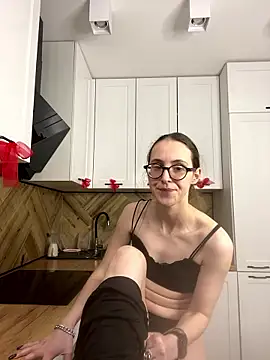 MartiniiSelenna live sex cam