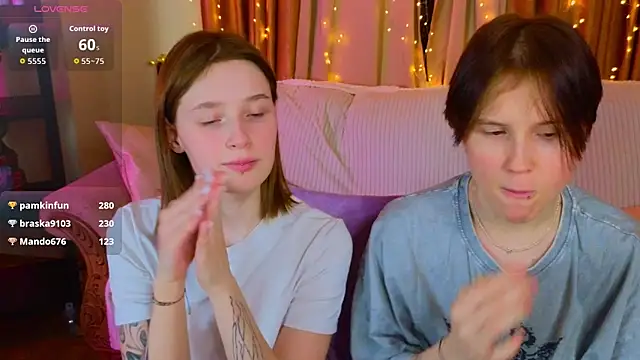 Girls_Fingers live sex cam