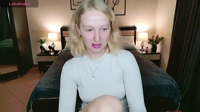 SummerPink's cam snapshot