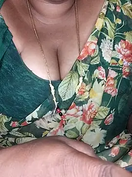 Mia-Telugu's cam snapshot