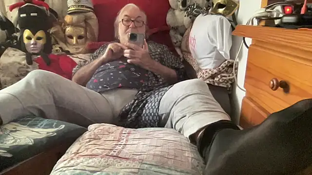 EroticVenetian's cam snapshot