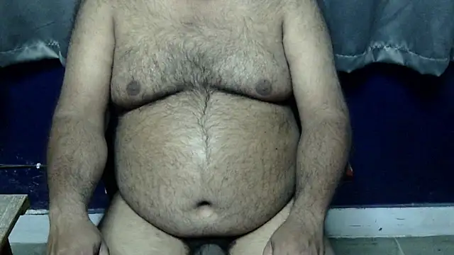 hairysubcub_70's cam snapshot