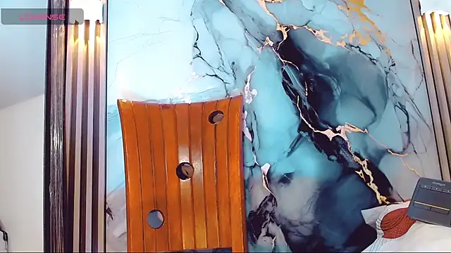 khiara_moretti live sex cam