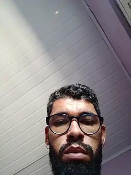 Ferrarinioficial live sex cam