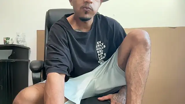 dominic_brandd23 live sex cam