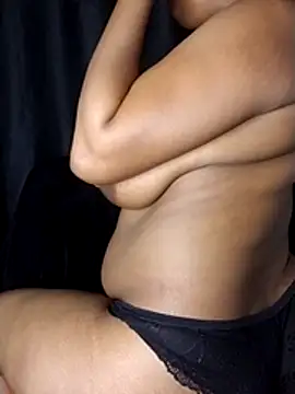 Queen-BEEE's cam snapshot