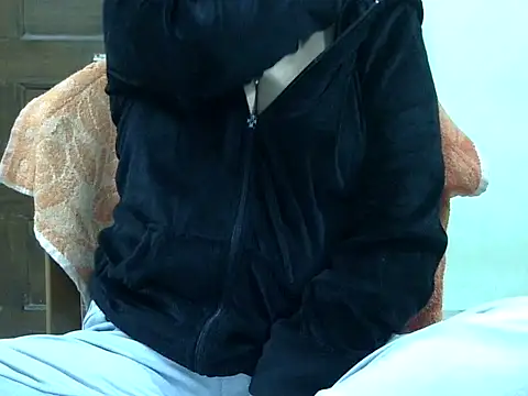 CHAMELI4747's cam snapshot