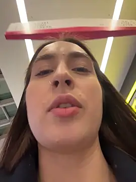 Holly_Play live sex cam