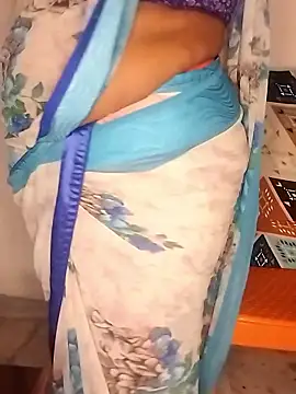 Divyahoty's cam snapshot