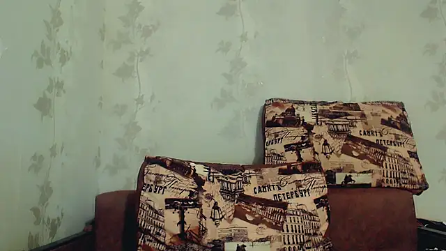 CrystallAngel live sex cam