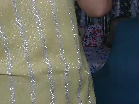 alaviya-19's cam snapshot